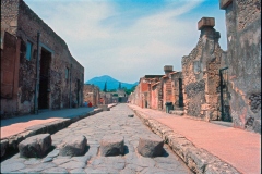 06-Pompei-04-07-01-37-1920x1295